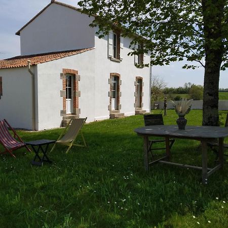 Gite De La Percoterie Le Champ-Saint-Pere Exterior photo